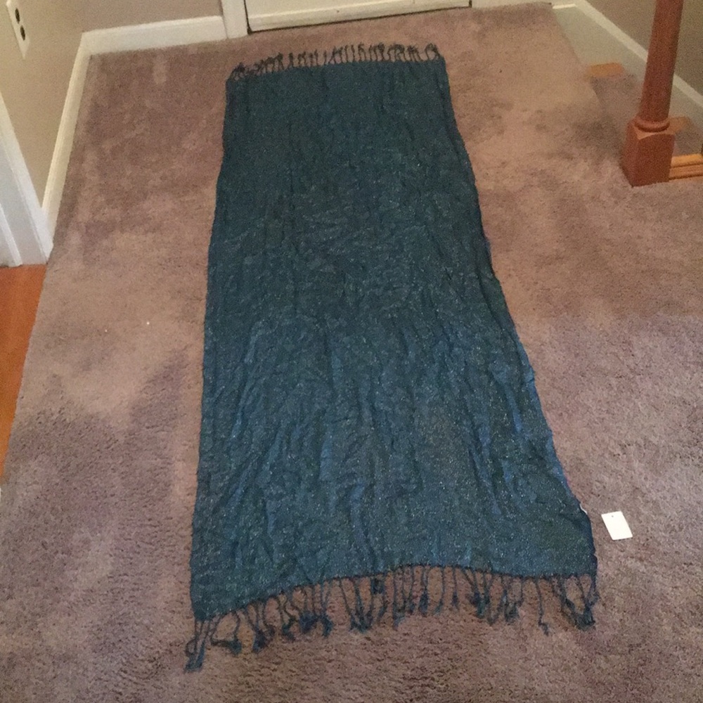 Scarf - Picture 2 of 2